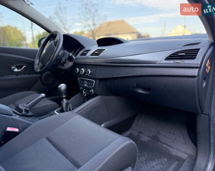 Синий Рено Меган, объемом двигателя 1.6 л и пробегом 190 тыс. км за 7450 $, фото 14 на Automoto.ua