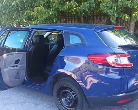 Рено Меган 2010 у Умани на Automoto.ua Синій Рено Меган, об'ємом двигуна 1.46 л та пробігом 210 тис. км за 6700 $, фото 6 на Automoto.ua