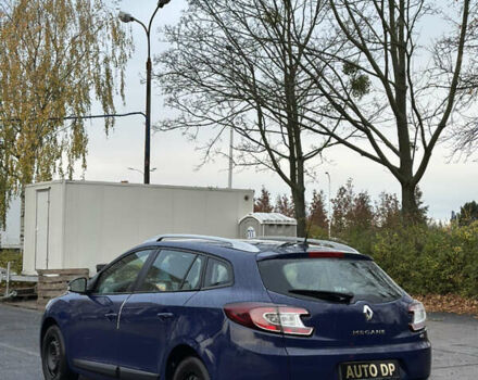 Синий Рено Меган, объемом двигателя 1.5 л и пробегом 270 тыс. км за 3899 $, фото 4 на Automoto.ua