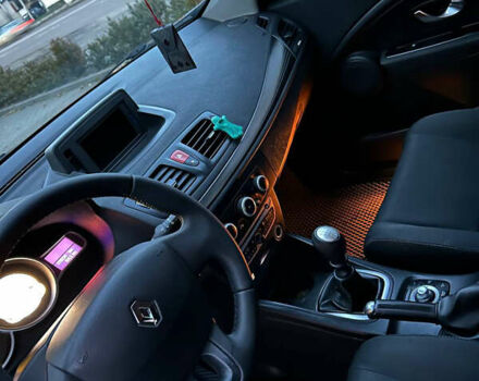 Синий Рено Меган, объемом двигателя 1.46 л и пробегом 278 тыс. км за 6900 $, фото 9 на Automoto.ua