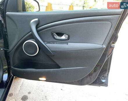 Синій Рено Меган, об'ємом двигуна 1.46 л та пробігом 260 тис. км за 7599 $, фото 22 на Automoto.ua