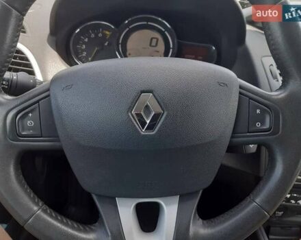 Синий Рено Меган, объемом двигателя 0 л и пробегом 178 тыс. км за 6600 $, фото 3 на Automoto.ua