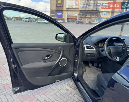 Синій Рено Меган, об'ємом двигуна 0 л та пробігом 187 тис. км за 7700 $, фото 11 на Automoto.ua