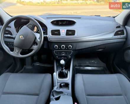 Синий Рено Меган, объемом двигателя 1.6 л и пробегом 190 тыс. км за 7450 $, фото 11 на Automoto.ua