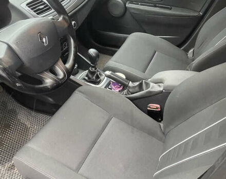 Синий Рено Меган, объемом двигателя 1.46 л и пробегом 251 тыс. км за 5999 $, фото 5 на Automoto.ua