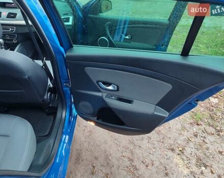Синий Рено Меган, объемом двигателя 1.6 л и пробегом 201 тыс. км за 6499 $, фото 13 на Automoto.ua