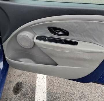 Синій Рено Меган, об'ємом двигуна 1.46 л та пробігом 303 тис. км за 5000 $, фото 25 на Automoto.ua