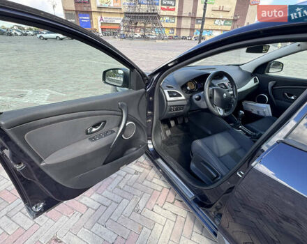 Синій Рено Меган, об'ємом двигуна 0 л та пробігом 187 тис. км за 7700 $, фото 8 на Automoto.ua