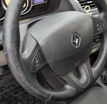 Синій Рено Меган, об'ємом двигуна 1.46 л та пробігом 303 тис. км за 5000 $, фото 17 на Automoto.ua