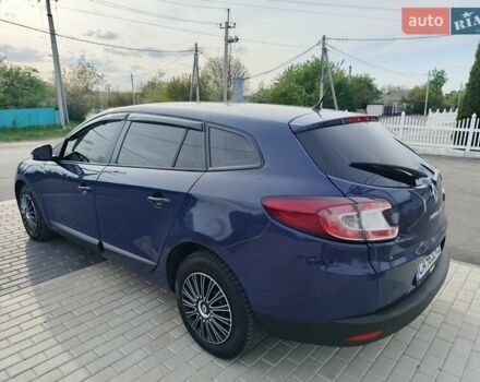 Синий Рено Меган, объемом двигателя 1.46 л и пробегом 258 тыс. км за 6800 $, фото 3 на Automoto.ua