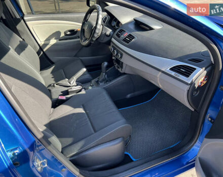 Синий Рено Меган, объемом двигателя 1.6 л и пробегом 218 тыс. км за 6800 $, фото 7 на Automoto.ua