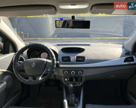 Синий Рено Меган, объемом двигателя 1.6 л и пробегом 218 тыс. км за 6800 $, фото 6 на Automoto.ua