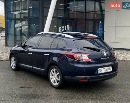 Рено Меган 2011 в Киеве на Automoto.ua Синий Рено Меган, объемом двигателя 1.5 л и пробегом 356 тыс. км за 6700 $, фото 12 на Automoto.ua