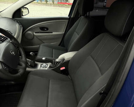 Синий Рено Меган, объемом двигателя 1.6 л и пробегом 150 тыс. км за 7200 $, фото 29 на Automoto.ua