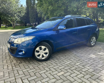 Синий Рено Меган, объемом двигателя 1.5 л и пробегом 270 тыс. км за 6799 $, фото 2 на Automoto.ua