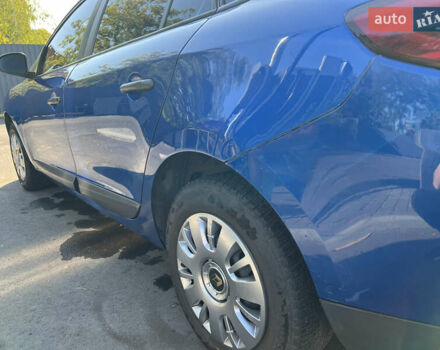 Синий Рено Меган, объемом двигателя 1.6 л и пробегом 218 тыс. км за 6800 $, фото 16 на Automoto.ua