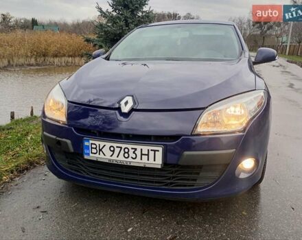 Синий Рено Меган, объемом двигателя 1.46 л и пробегом 250 тыс. км за 5800 $, фото 3 на Automoto.ua