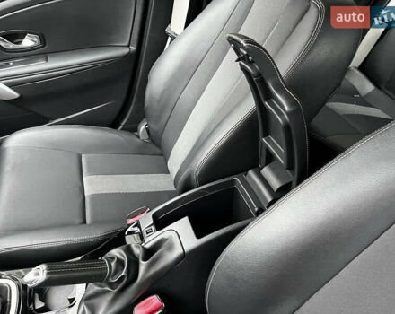 Синий Рено Меган, объемом двигателя 1.4 л и пробегом 238 тыс. км за 6999 $, фото 53 на Automoto.ua