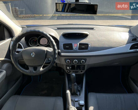 Синий Рено Меган, объемом двигателя 1.6 л и пробегом 218 тыс. км за 6800 $, фото 14 на Automoto.ua