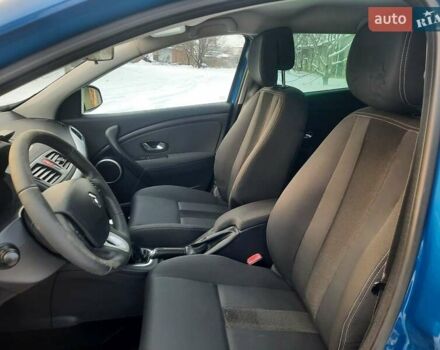 Синій Рено Меган, об'ємом двигуна 1.6 л та пробігом 178 тис. км за 7900 $, фото 39 на Automoto.ua