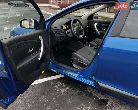 Синий Рено Меган, объемом двигателя 1.4 л и пробегом 238 тыс. км за 6950 $, фото 32 на Automoto.ua