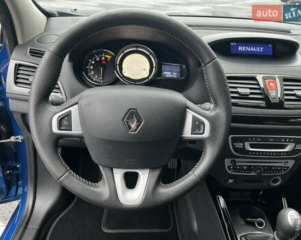 Синий Рено Меган, объемом двигателя 1.4 л и пробегом 238 тыс. км за 6950 $, фото 43 на Automoto.ua