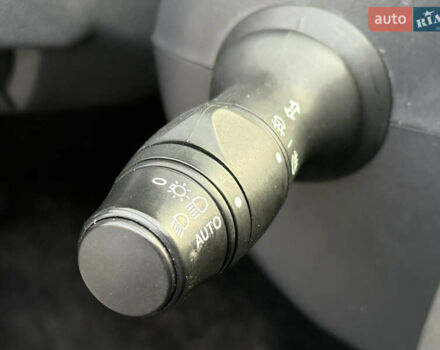 Синий Рено Меган, объемом двигателя 1.6 л и пробегом 338 тыс. км за 6999 $, фото 52 на Automoto.ua