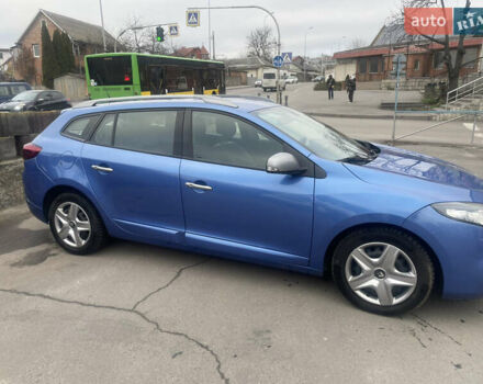 Синий Рено Меган, объемом двигателя 1.46 л и пробегом 295 тыс. км за 8988 $, фото 3 на Automoto.ua