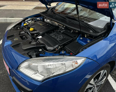 Синий Рено Меган, объемом двигателя 1.4 л и пробегом 238 тыс. км за 6950 $, фото 86 на Automoto.ua