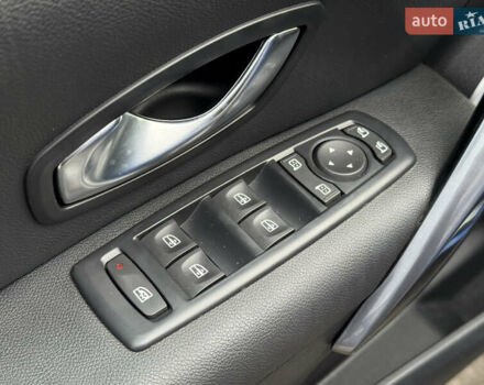 Синий Рено Меган, объемом двигателя 1.6 л и пробегом 338 тыс. км за 6999 $, фото 28 на Automoto.ua