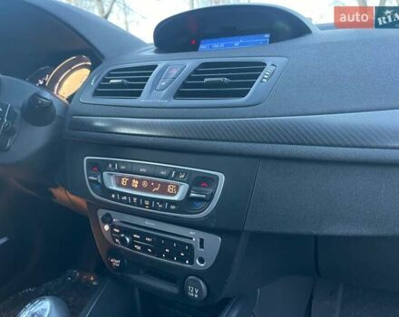 Синій Рено Меган, об'ємом двигуна 1.6 л та пробігом 211 тис. км за 7250 $, фото 33 на Automoto.ua