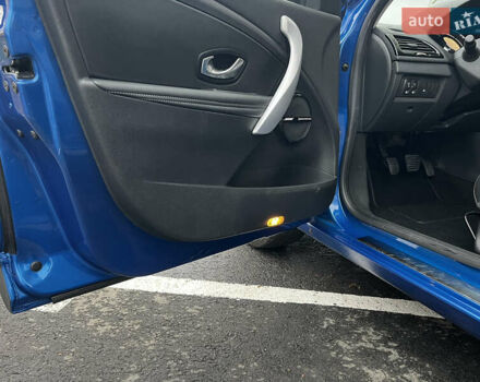 Синий Рено Меган, объемом двигателя 1.4 л и пробегом 238 тыс. км за 6950 $, фото 39 на Automoto.ua
