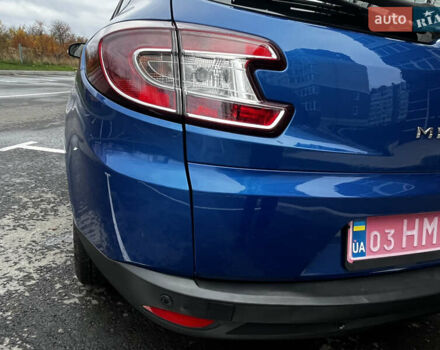 Синий Рено Меган, объемом двигателя 1.4 л и пробегом 238 тыс. км за 6950 $, фото 20 на Automoto.ua