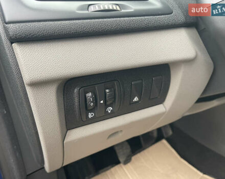 Синий Рено Меган, объемом двигателя 1.6 л и пробегом 175 тыс. км за 7500 $, фото 41 на Automoto.ua