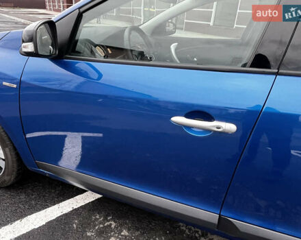Синій Рено Меган, об'ємом двигуна 1.4 л та пробігом 238 тис. км за 6950 $, фото 14 на Automoto.ua