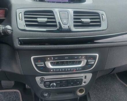 Синій Рено Меган, об'ємом двигуна 1.6 л та пробігом 247 тис. км за 9000 $, фото 9 на Automoto.ua