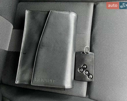 Синий Рено Меган, объемом двигателя 1.4 л и пробегом 238 тыс. км за 6950 $, фото 97 на Automoto.ua