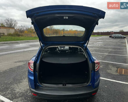 Синий Рено Меган, объемом двигателя 1.4 л и пробегом 238 тыс. км за 6950 $, фото 88 на Automoto.ua