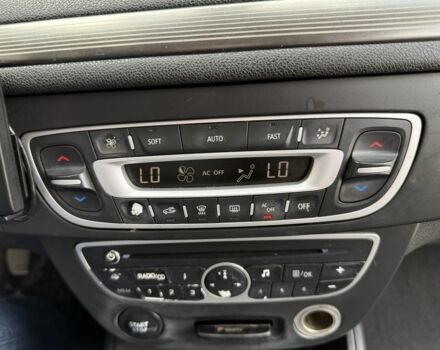 Синий Рено Меган, объемом двигателя 1.9 л и пробегом 210 тыс. км за 4200 $, фото 16 на Automoto.ua