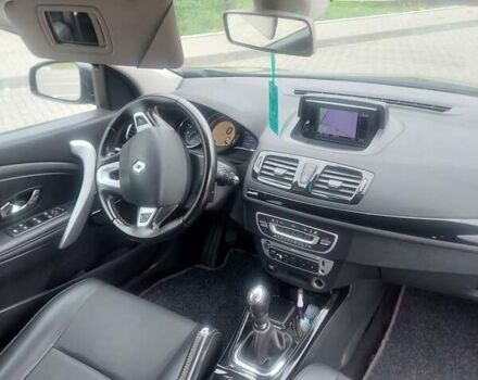 Синій Рено Меган, об'ємом двигуна 1.6 л та пробігом 247 тис. км за 9000 $, фото 2 на Automoto.ua