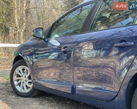 Синий Рено Меган, объемом двигателя 1.46 л и пробегом 281 тыс. км за 6800 $, фото 50 на Automoto.ua