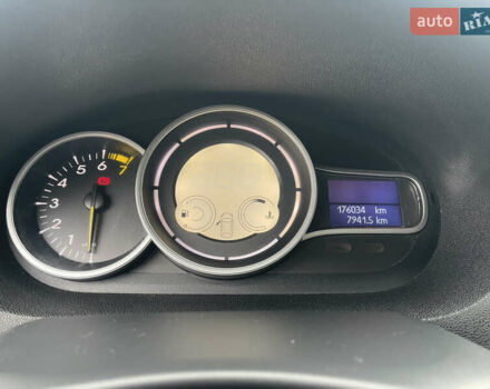 Синий Рено Меган, объемом двигателя 1.6 л и пробегом 175 тыс. км за 7500 $, фото 43 на Automoto.ua