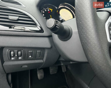 Синій Рено Меган, об'ємом двигуна 1.4 л та пробігом 238 тис. км за 6950 $, фото 45 на Automoto.ua