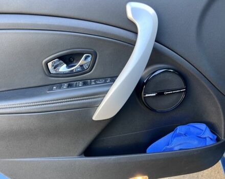 Синій Рено Меган, об'ємом двигуна 1.5 л та пробігом 236 тис. км за 8300 $, фото 6 на Automoto.ua