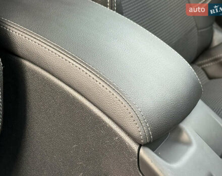 Синий Рено Меган, объемом двигателя 1.6 л и пробегом 338 тыс. км за 6999 $, фото 51 на Automoto.ua