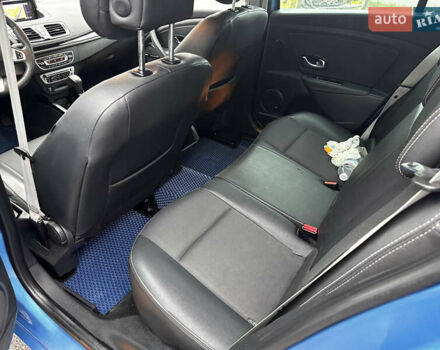 Синій Рено Меган, об'ємом двигуна 1.46 л та пробігом 337 тис. км за 7600 $, фото 9 на Automoto.ua