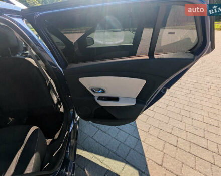Синий Рено Меган, объемом двигателя 1.6 л и пробегом 280 тыс. км за 7500 $, фото 17 на Automoto.ua