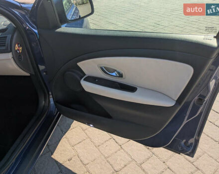 Синий Рено Меган, объемом двигателя 1.6 л и пробегом 280 тыс. км за 7500 $, фото 16 на Automoto.ua