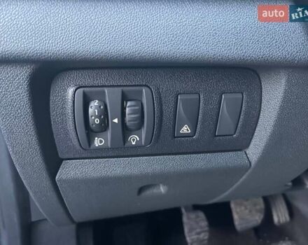 Синій Рено Меган, об'ємом двигуна 1.6 л та пробігом 211 тис. км за 7250 $, фото 23 на Automoto.ua