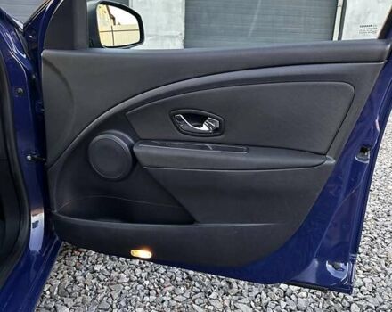 Синій Рено Меган, об'ємом двигуна 1.6 л та пробігом 211 тис. км за 7300 $, фото 17 на Automoto.ua